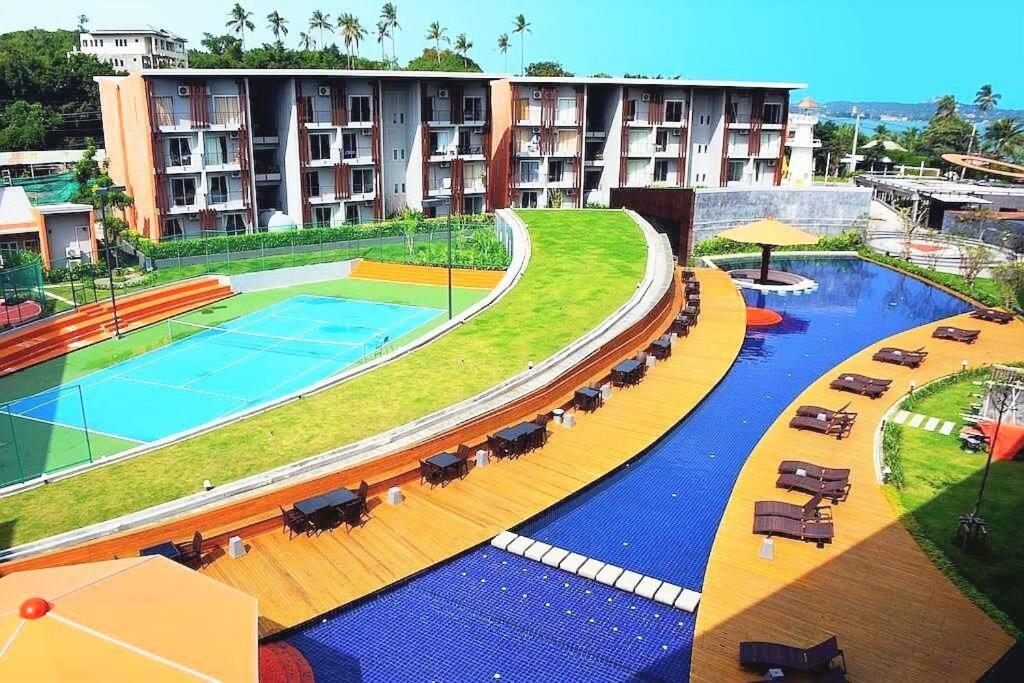 Bazén v ubytování STUDIO DESIGN RESORT 5 Stars nebo v jeho okolí