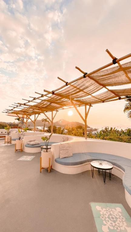 Seaesta Komodo Hotel & Hostel