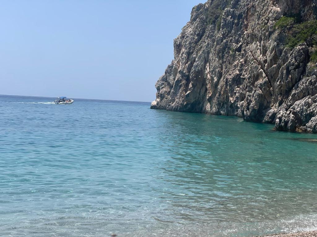 Himara luxury apartments - Image 6
