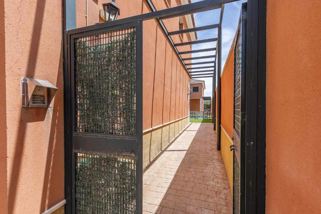 Zdjęcie z galerii obiektu Apartamento Torero II w mieście Marchena