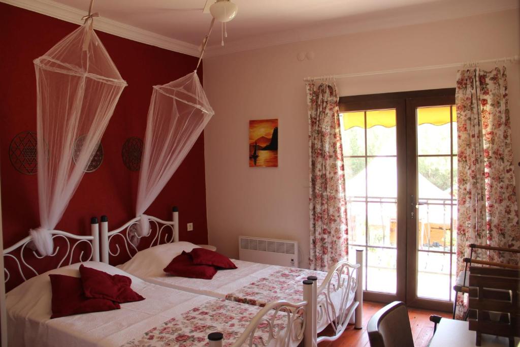 Serene Apart Surrounded by Nature in Kusadasi