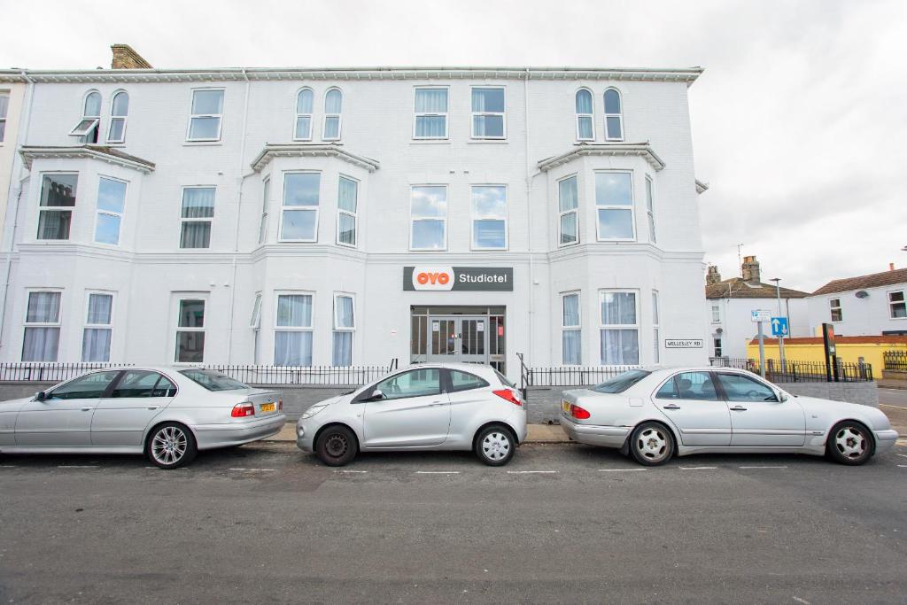 Gallery image of OYO Studiotel GY - Modern Hotel Apartments in Great Yarmouth