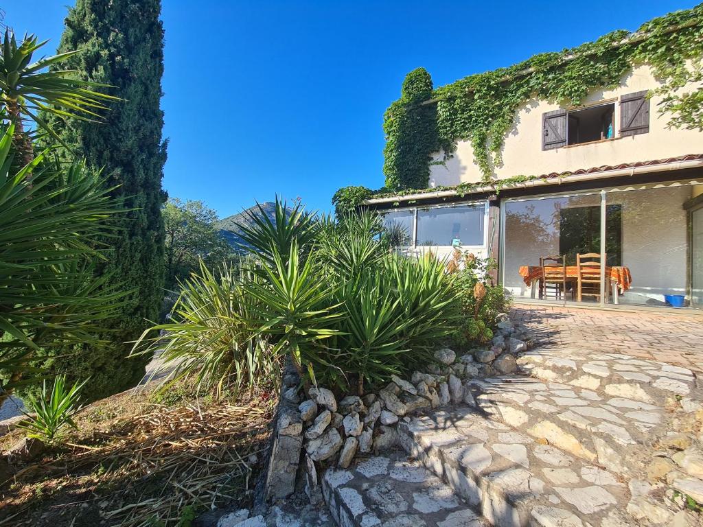 La Gaude Appart jardin 6 personnes - Two-Bedroom Apartment