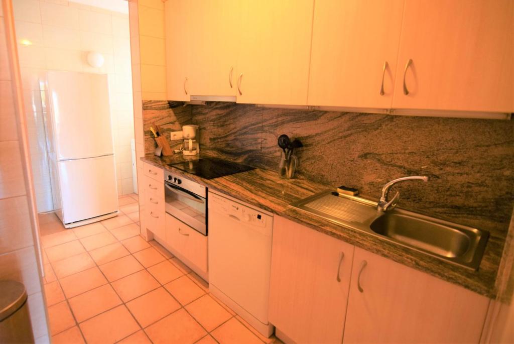 Kuchyňa alebo kuchynka v ubytovaní Apartamento con vistas canal ref 114