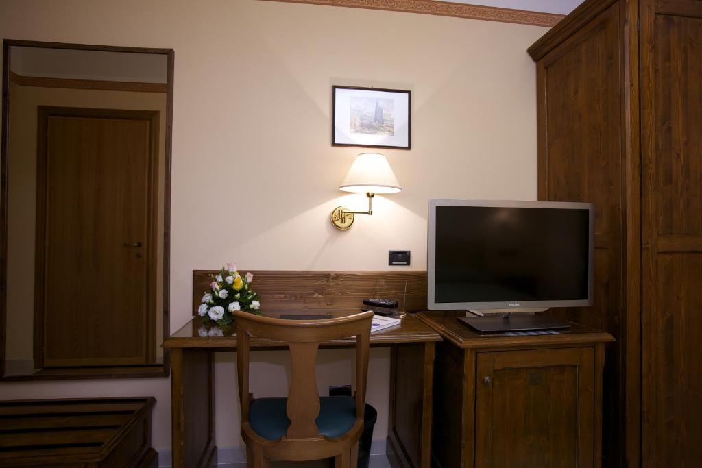 Campiglione Hotel - Superior Double Or Twin Room