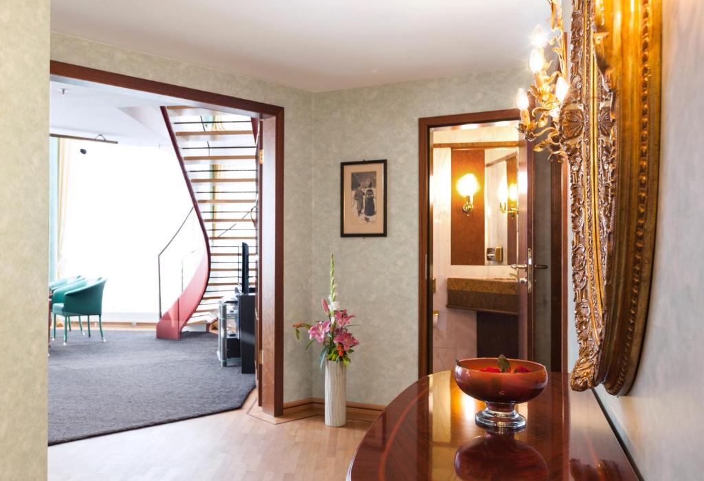 Living Hotel Großer Kurfürst - Resim 45