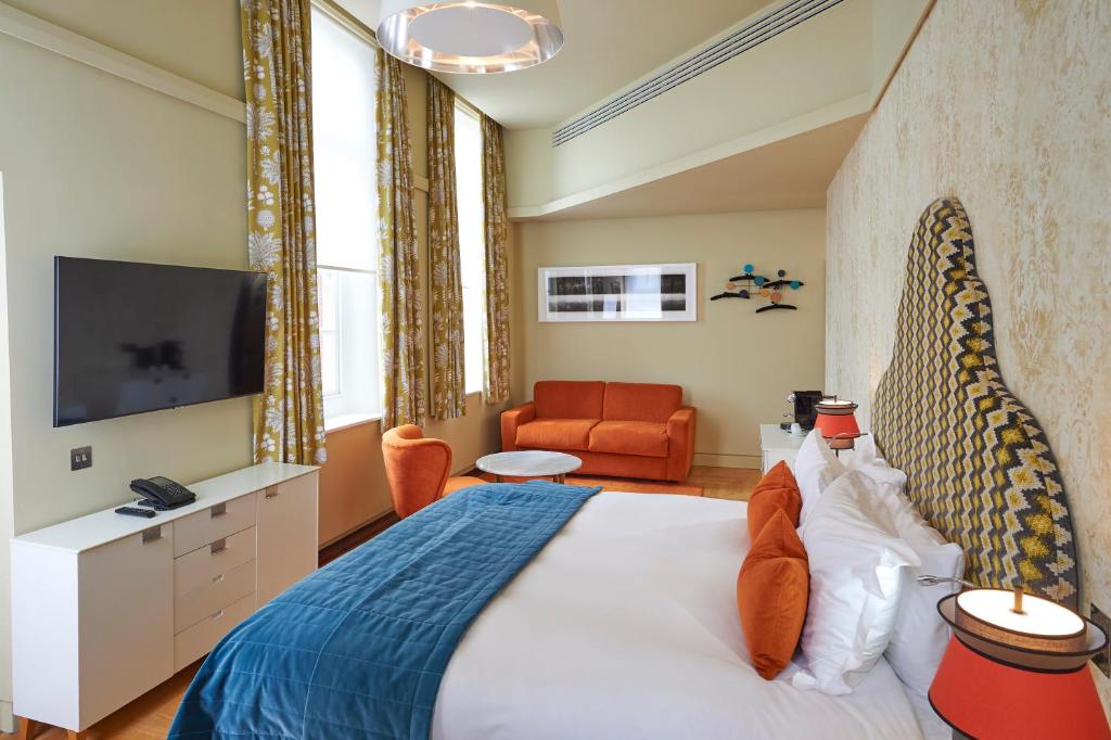 Postel nebo postele na pokoji v ubytování Hotel du Vin Exeter