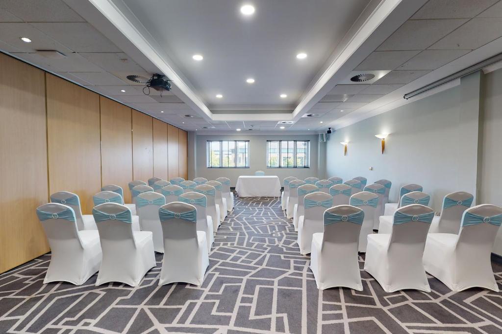 Village Hotel Bournemouth - Resim 7