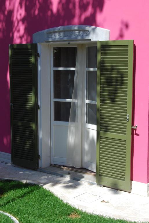 Malö Suites - Single Room