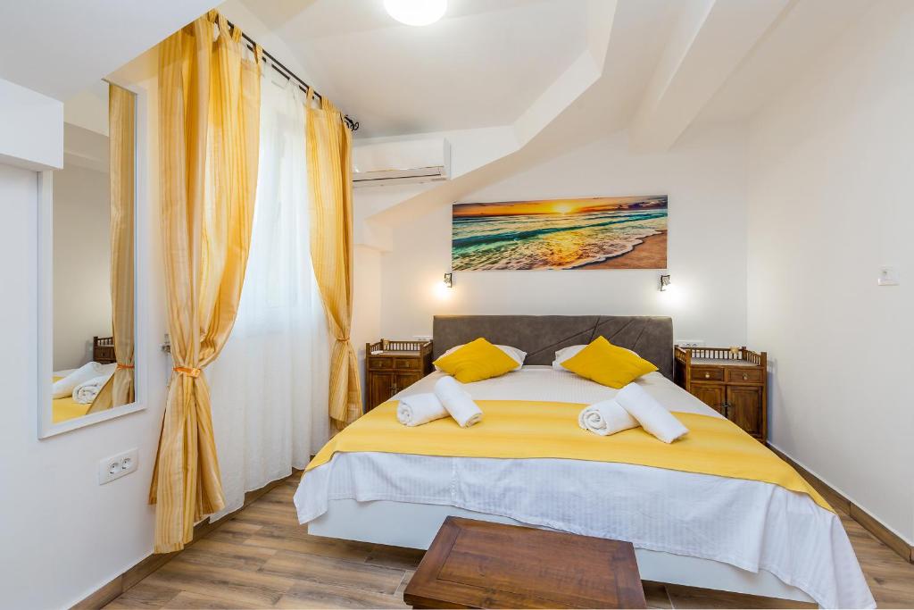 Postel nebo postele na pokoji v ubytování Holiday house Villa Jozi