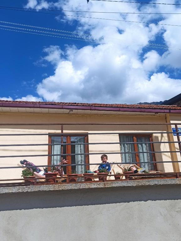 Balkón nebo terasa v ubytování Guest House on V. Pshavela 50