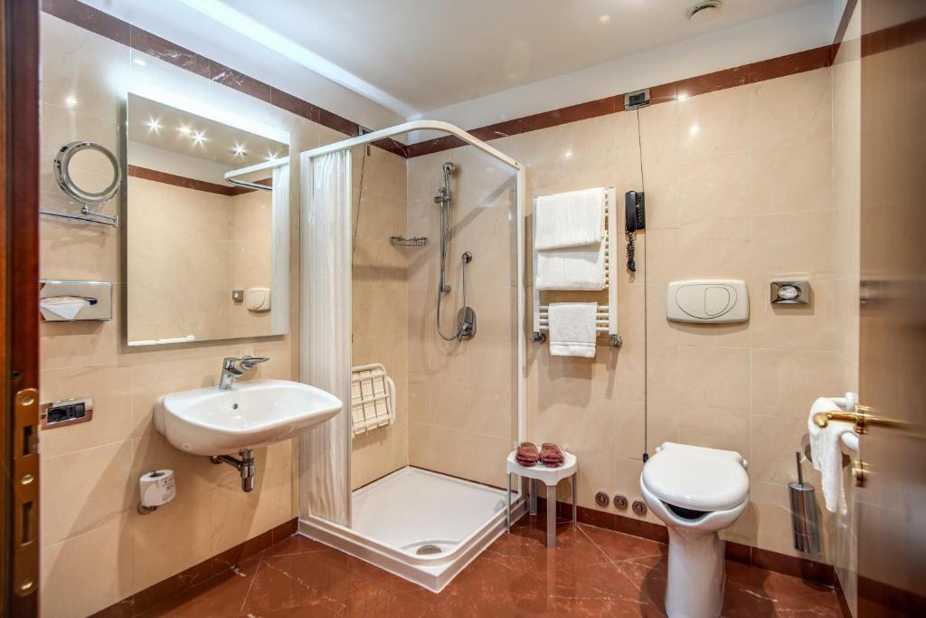 Koupelna v ubytování Hotel Diocleziano