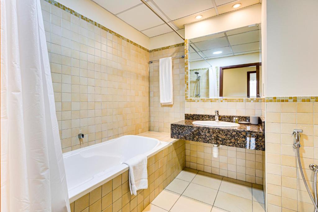 Koupelna v ubytování Wonderful apartment near The Beach Sadaf JBR