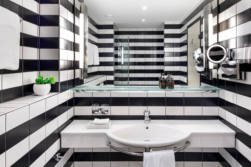 Opera Hotel Zürich - Resim 7