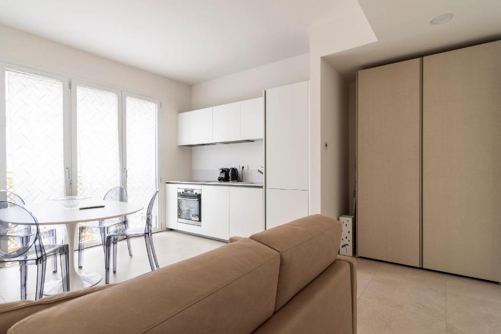 LUVI - Flavio Gioia - отзывы и видео