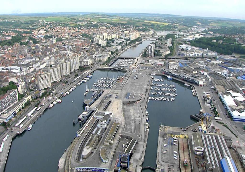 Výhľad na mesto Boulogne-sur-Mer alebo výhľad na mesto priamo z apartmánu