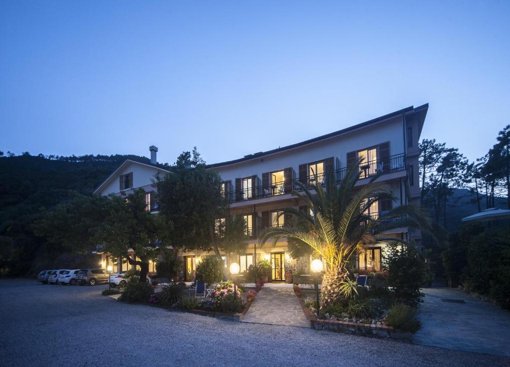 Albergo Suisse Bellevue, Monterosso al Mare – Prezzi aggiornati per il 2024
