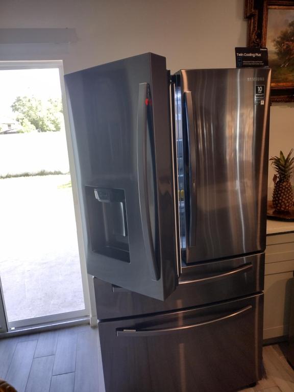 Fotografie z fotogalerie ubytování A beautiful queen bedroom v Orlandu