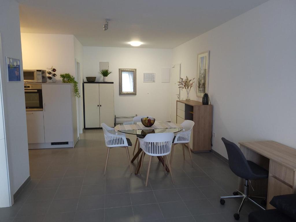 Kuchyň nebo kuchyňský kout v ubytování Apartment Kiara