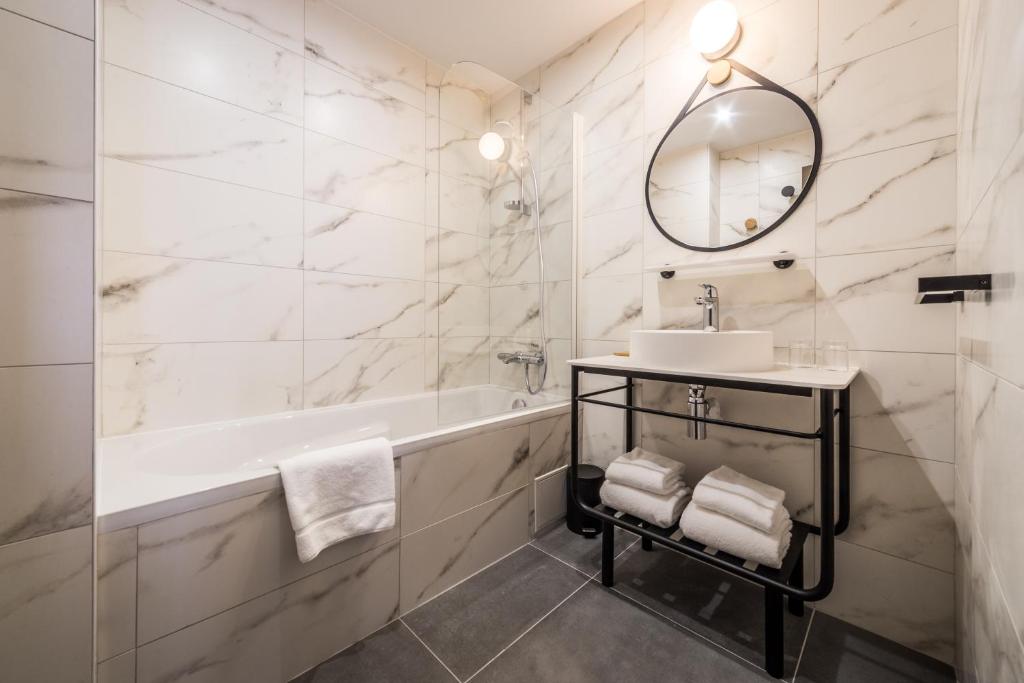 Koupelna v ubytování Best Western Le Relais du Vigneron