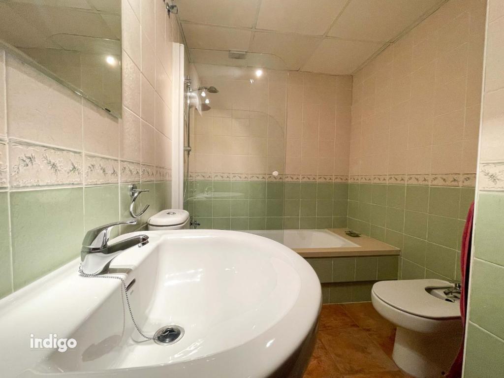 Kúpeľňa v ubytovaní KAY001 Casa adosada de 3 dormitorios