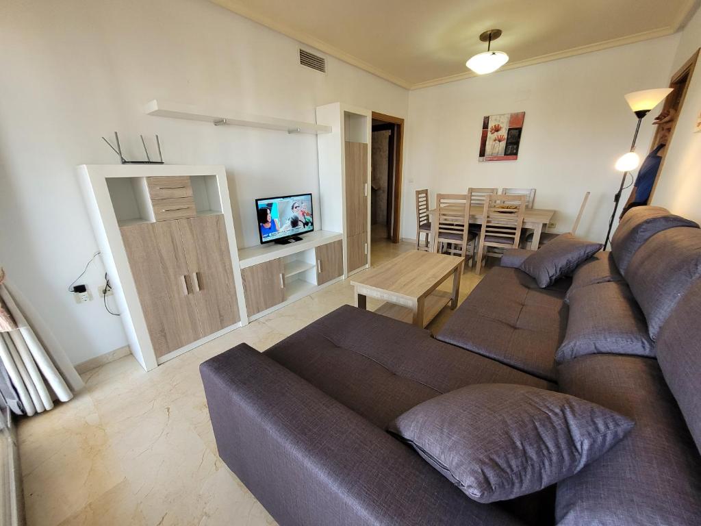 Televízia a/alebo spoločenská miestnosť v ubytovaní Gemelos 20-Fincas Benidorm
