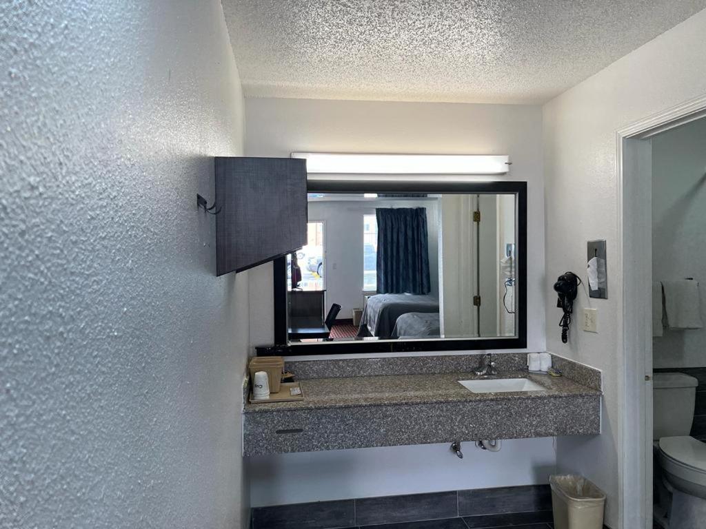 Foto da galeria de Key West Inn - Tuscumbia em Tuscumbia