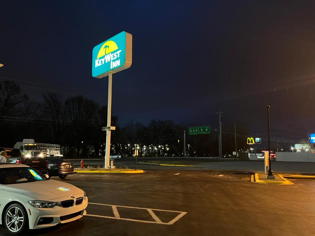 Key West Inn Tuscumbia