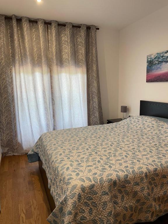 Fotografie z fotogalerie ubytování Precioso cálido apartamento en Sort con terraza v destinaci Sort