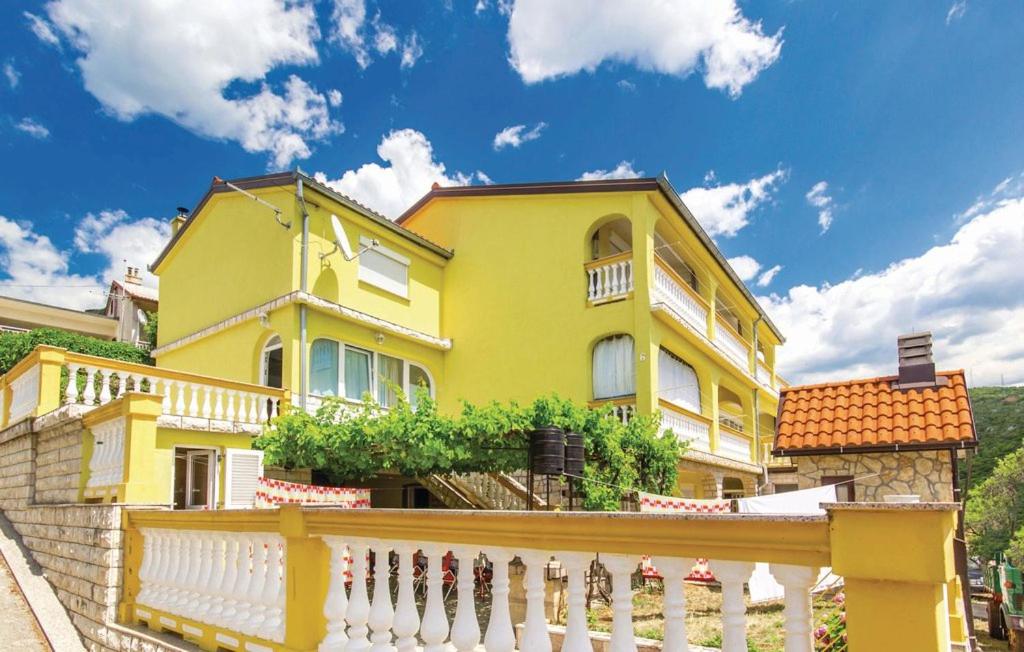 Budova, v ktorej sa apartmán nachádza