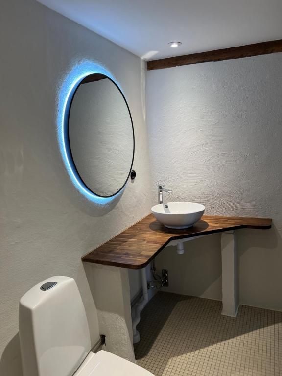 Koupelna v ubytování Backadal Gård BnB