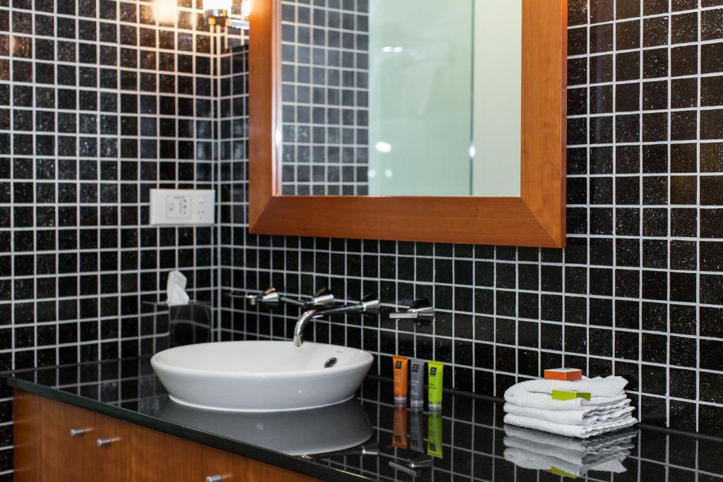 Majestic Roof Garden Hotel - Resim 16