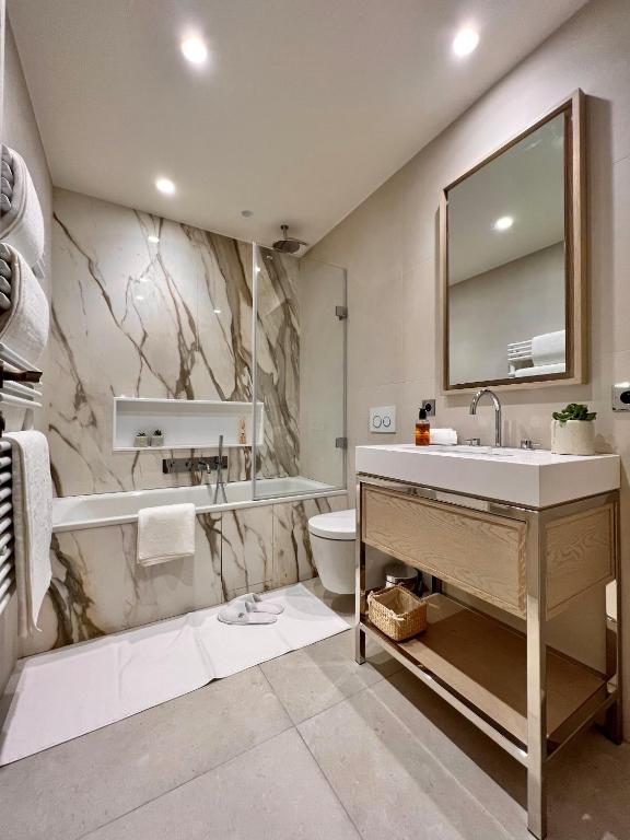 Black Door - Resim 22