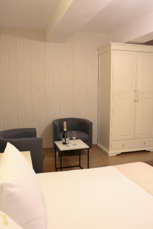 BestKievApartment - Studio On 23а Sofiivs'ka Str