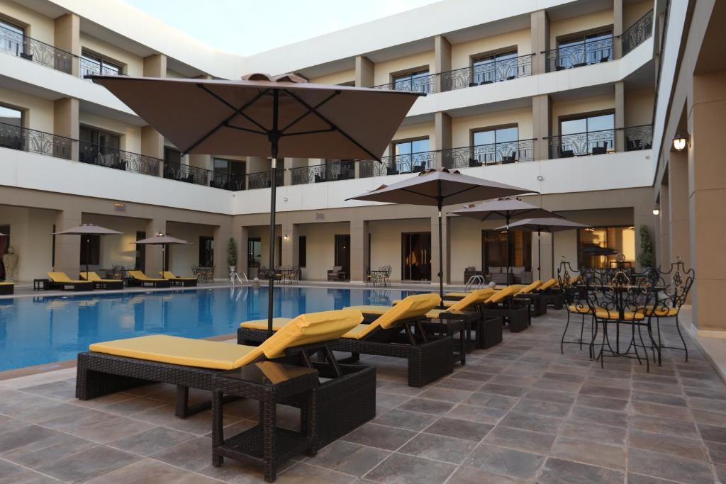 Bazén v ubytování Z Hotel Meknes nebo v jeho okolí