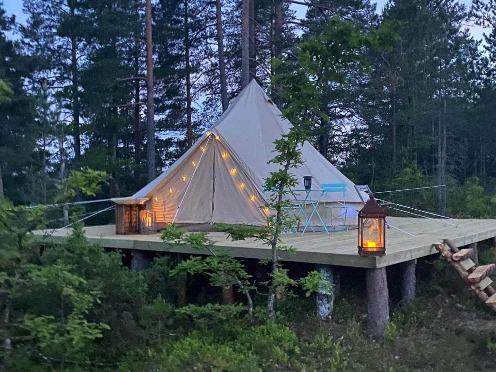 Luxury tent Glamping i skogen- Miljøgården, Kragerø, Norway - Booking.com