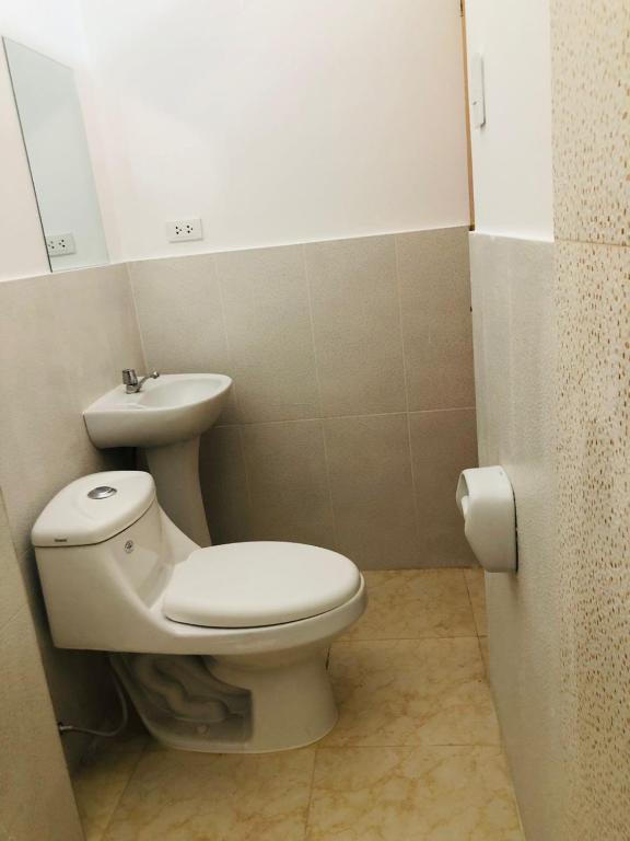 Koupelna v ubytování CASA SHILCAYO Habitaciones Vacacionales