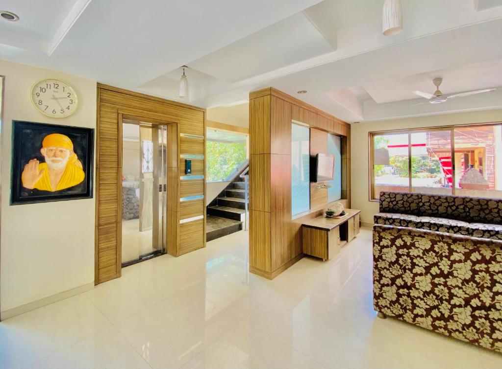 Fotografie z fotogalerie ubytování Hotel Sai Gurusthan v destinaci Širdi