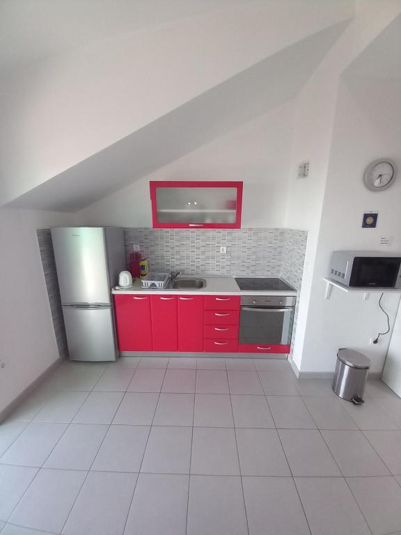 Kuchnia lub aneks kuchenny w obiekcie Apartments Berti