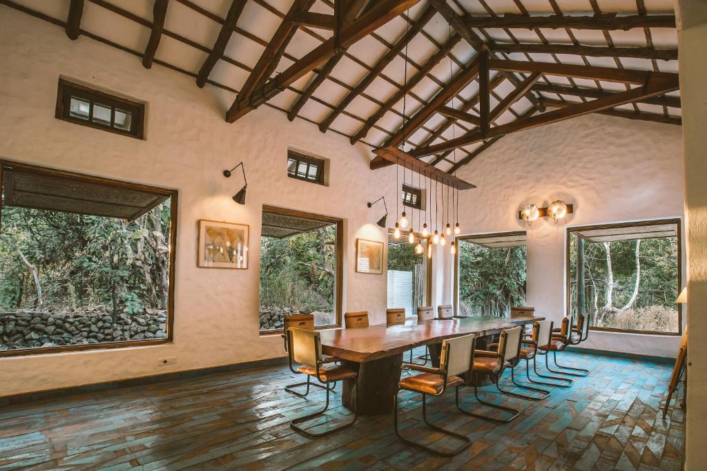 Posezení v ubytování Jamtara Wilderness Camp - Pench National Park