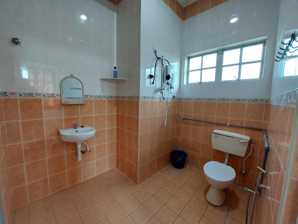 AL' Indara Bunglow Homestay Taiping - Bungalow