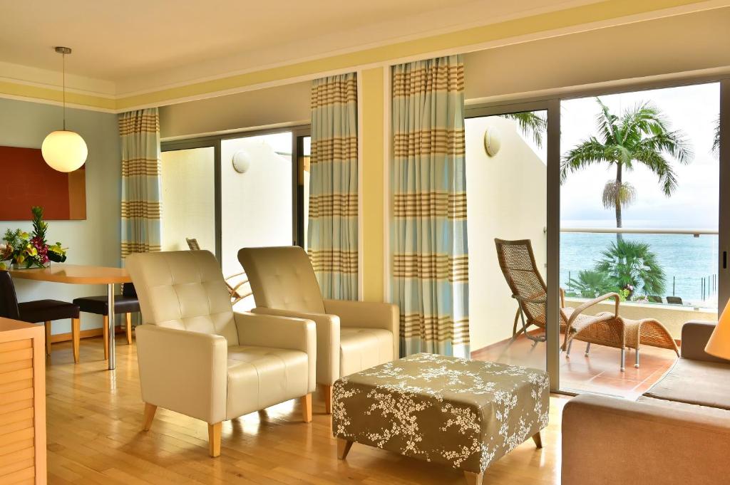 Pestana Carlton Madeira Ocean Resort Hotel - Junior Suite