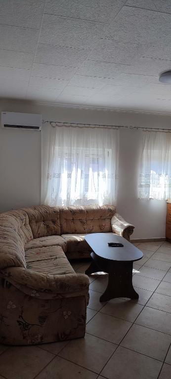 Posedenie v ubytovaní Apartmani Ivka