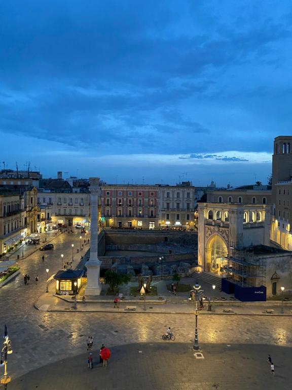 Nespecifikovaný výhled na destinaci Lecce nebo výhled na město při pohledu z bed and breakfast
