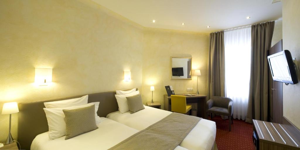 Grand Hôtel Bristol - Standard Double Or Twin Room