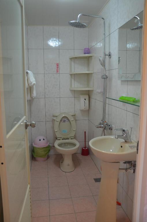 Koupelna v ubytování 綠蠵龜潛水住宿