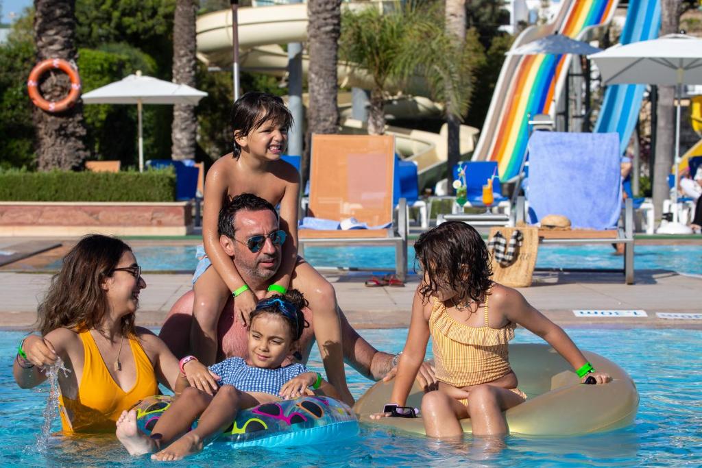 Bazén v ubytování Amadil Ocean Club nebo v jeho okolí