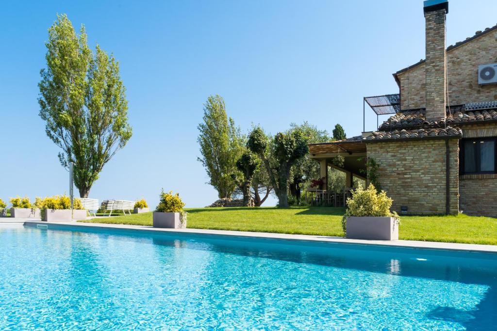 Bazén v ubytovaní Serra Country House alebo v jeho blízkosti