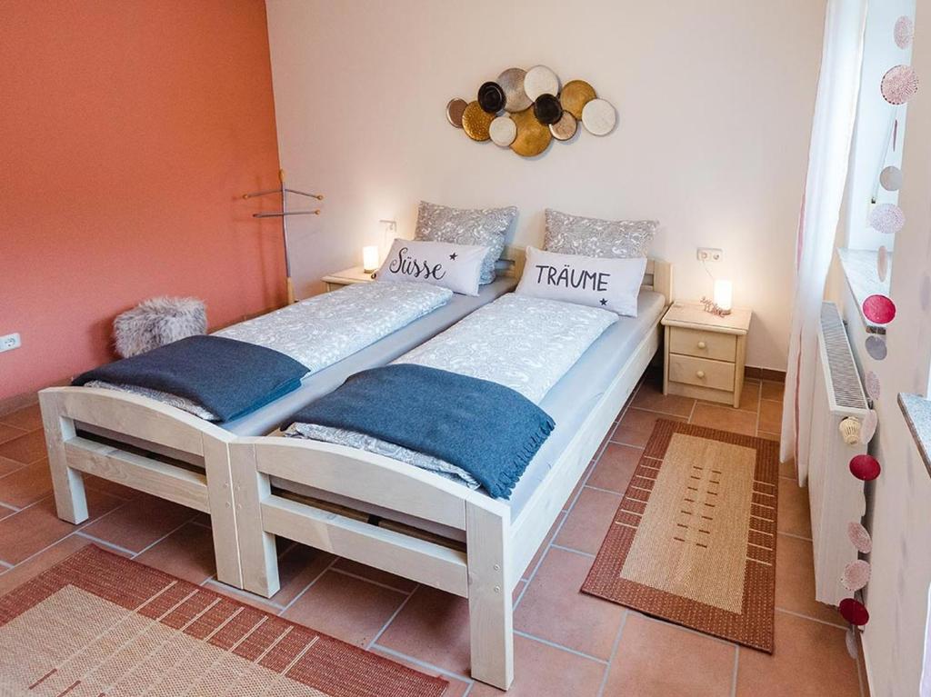 Postel nebo postele na pokoji v ubytování Ferienwohnung Storchenaue