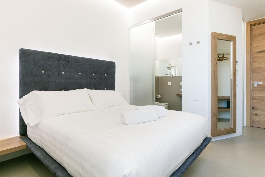 DOMUS CAVOUR Rooms&Suites - Camera Matrimoniale Superior